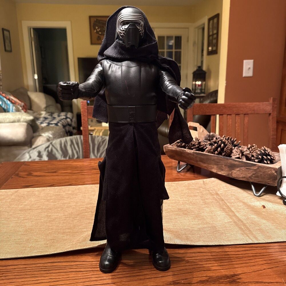 Star Wars Kylo Ren 18" BIG FIG Jakks Pacific 2015 Lucasfilm Helmet/Cape/Robe